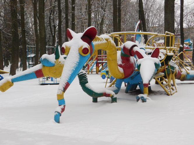 Хмельницький засипало снігом: як виглядає по-зимовому осіннє місто (ФОТО), фото №4 на сайті vsim.ua