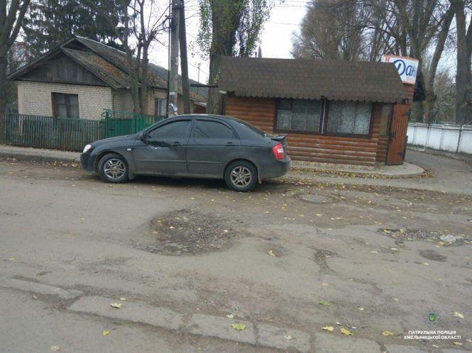 У Хмельницькому розшукують водія, який залишив місце ДТП, фото №1 на сайті vsim.ua