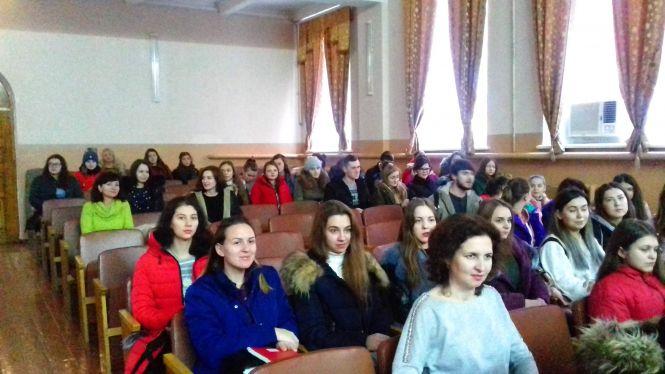 Новини Кам'янця-Подільського - фото з Поліцейські Кам’янця поінформували студентів про їх права Поліцейські Кам’янця поінформували студентів про їх права, фото №3 на сайті 20minut.ua