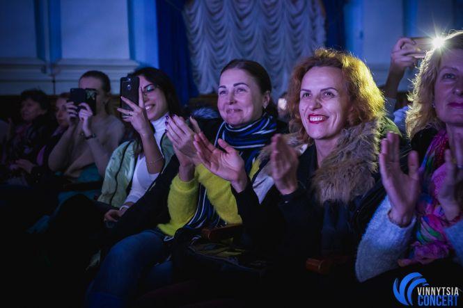 Новини Вінниці - фото з Дима Коляденко в Виннице «нашел невесту», танцевал гопак и вспоминал знакомство с Билык Дима Коляденко в Виннице «нашел невесту», танцевал гопак и вспоминал знакомство с Билык, фото №23 на сайті 20minut.ua