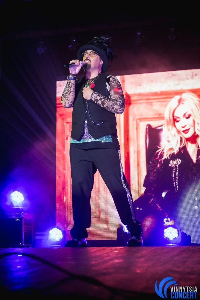 Новини Вінниці - фото з Дима Коляденко в Виннице «нашел невесту», танцевал гопак и вспоминал знакомство с Билык Дима Коляденко в Виннице «нашел невесту», танцевал гопак и вспоминал знакомство с Билык, фото №5 на сайті 20minut.ua