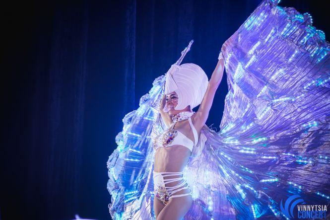 Новини Вінниці - фото з Дима Коляденко в Виннице «нашел невесту», танцевал гопак и вспоминал знакомство с Билык Дима Коляденко в Виннице «нашел невесту», танцевал гопак и вспоминал знакомство с Билык, фото №20 на сайті 20minut.ua