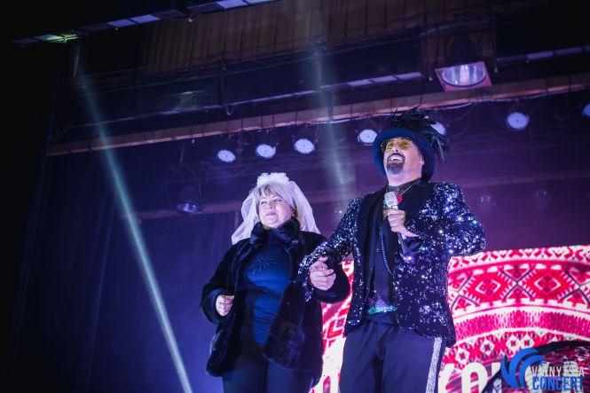 Новини Вінниці - фото з Дима Коляденко в Виннице «нашел невесту», танцевал гопак и вспоминал знакомство с Билык Дима Коляденко в Виннице «нашел невесту», танцевал гопак и вспоминал знакомство с Билык, фото №7 на сайті 20minut.ua