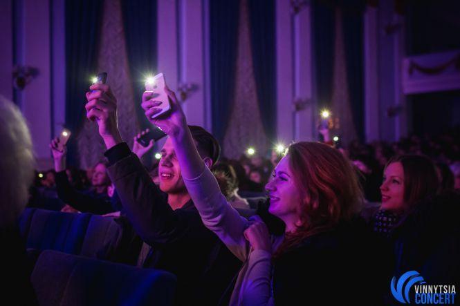 Новини Вінниці - фото з Дима Коляденко в Виннице «нашел невесту», танцевал гопак и вспоминал знакомство с Билык Дима Коляденко в Виннице «нашел невесту», танцевал гопак и вспоминал знакомство с Билык, фото №30 на сайті 20minut.ua