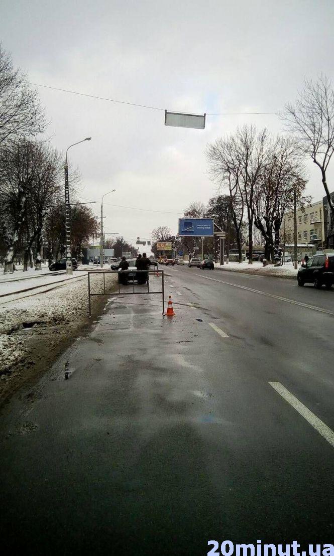 Новини Вінниці - фото з Поліція з автоматами: у Вінниці розставили посилені блок-пости Поліція з автоматами: у Вінниці розставили посилені блок-пости, фото №2 на сайті 20minut.ua