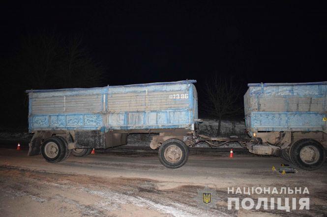 Новини Вінниці - фото з Смертельна ДТП на Вінниччині: водій «Камазу» переїхав чоловіка Смертельна ДТП на Вінниччині: водій «Камазу» переїхав чоловіка, фото №1 на сайті 20minut.ua