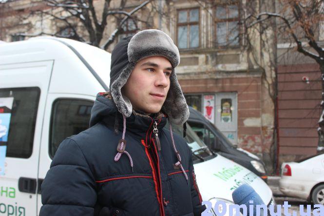 Новини Тернополя - фото з Безкоштовно, анонімно та швидко: тернополяни можуть пройти тест на ВІЛ просто на Театральному майдані Безкоштовно, анонімно та швидко: тернополяни можуть пройти тест на ВІЛ просто на Театральному майдані, фото №2 на сайті 20minut.ua