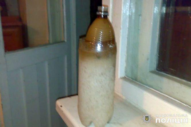 Марихуана та амфетамін: 30-річний хмельничанин організував наркопритон у центрі Хмельницького, фото №1 на сайті vsim.ua