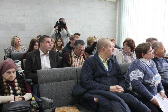 Новини Кам'янця-Подільського - фото з У Кам'янці обговорили і перевірили умови для людей з інвалідністю У Кам'янці обговорили і перевірили умови для людей з інвалідністю, фото №4 на сайті 20minut.ua