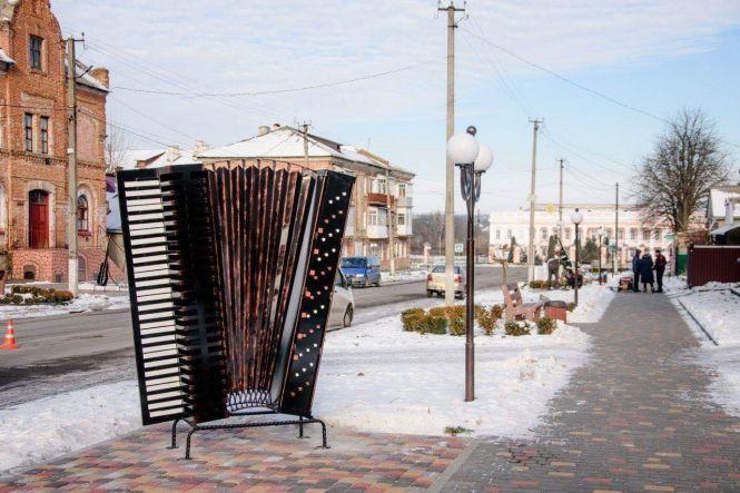 Новини Вінниці - фото з За найгарнішими селфі – в Тульчин! Відкрито креативний простір «Меридіан «Щедрик» За найгарнішими селфі – в Тульчин! Відкрито креативний простір «Меридіан «Щедрик», фото №3 на сайті 20minut.ua