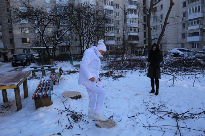 Замість дерев – парковка? Чому вирубують дерева у дворі на Скалецького, фото №3 на сайті 20minut.ua