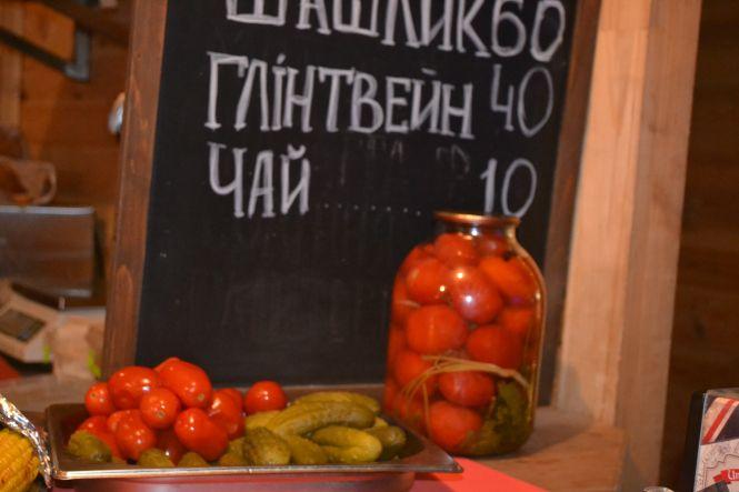 Що і за скільки продають на Різдвяному ярмарку в центрі Хмельницького, фото №26 на сайті vsim.ua