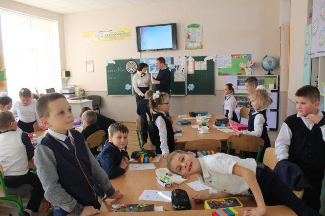 Новини Вінниці - фото з «Дитина не хоче на канікули». Батьки про навчання першокласників «Дитина не хоче на канікули». Батьки про навчання першокласників, фото №1 на сайті 20minut.ua