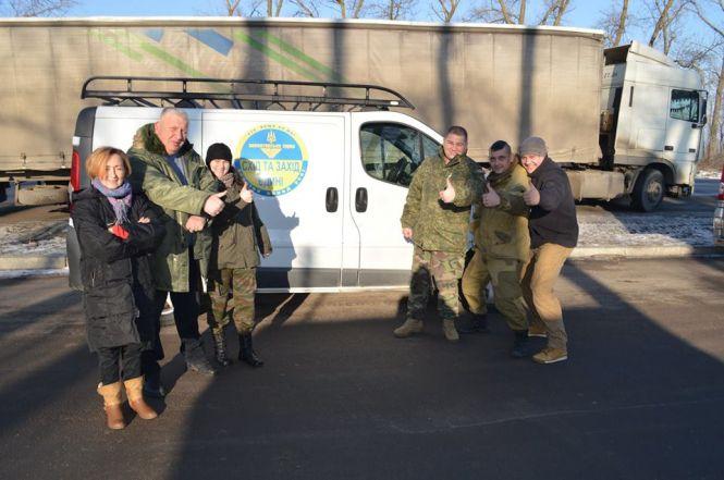 Новини Тернополя - фото з “Волонтером бути нелегко, але усмішки бійців не дозволяють опускати руки”, - волонтер Василь Конько “Волонтером бути нелегко, але усмішки бійців не дозволяють опускати руки”, - волонтер Василь Конько, фото №1 на сайті 20minut.ua