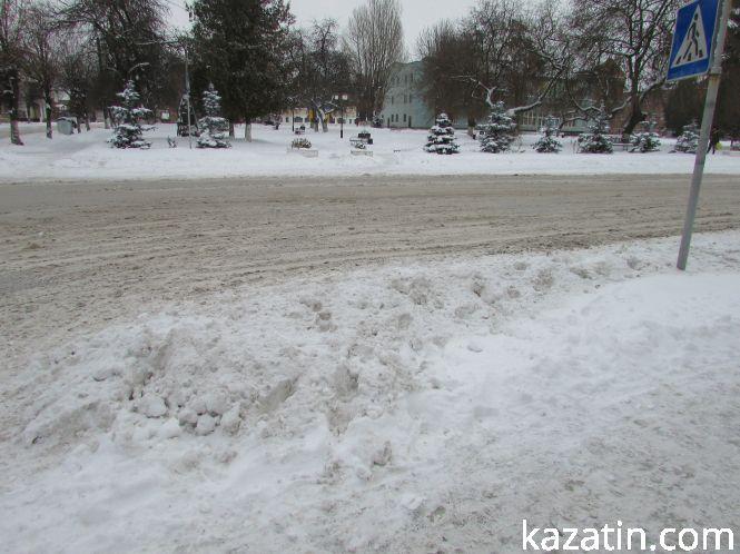 Новини Козятина - фото з Як у Козятині боролися зі сніговими заметами Як у Козятині боролися зі сніговими заметами, фото №2 на сайті 20minut.ua