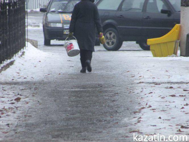 Новини Козятина - фото з Козятин за вихідні став суцільним катком Козятин за вихідні став суцільним катком, фото №4 на сайті 20minut.ua