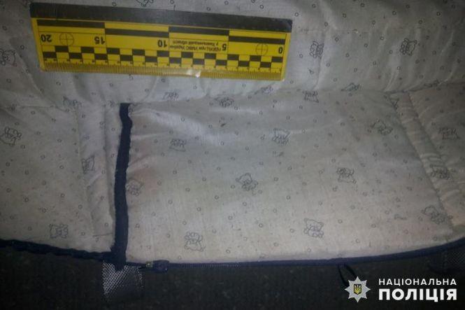 Новини Хмельницького - фото з У Полонному знайшли мертве немовля: у поліції склали фоторобот підозрюваної У Полонному знайшли мертве немовля: у поліції склали фоторобот підозрюваної, фото №2 на сайті vsim.ua