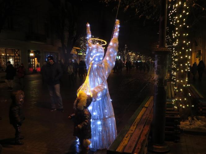 Новини Хмельницького - фото з Як виглядає вечірня «стометрівка» (ФОТО) Як виглядає вечірня «стометрівка» (ФОТО), фото №8 на сайті vsim.ua