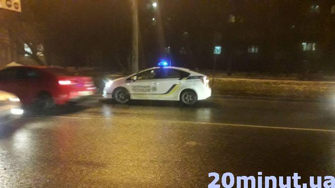 ДТП на Коріатовичів: водій Mitsubishi збив чоловіка. У сторону центра величезні затори, фото №4 на сайті 20minut.ua