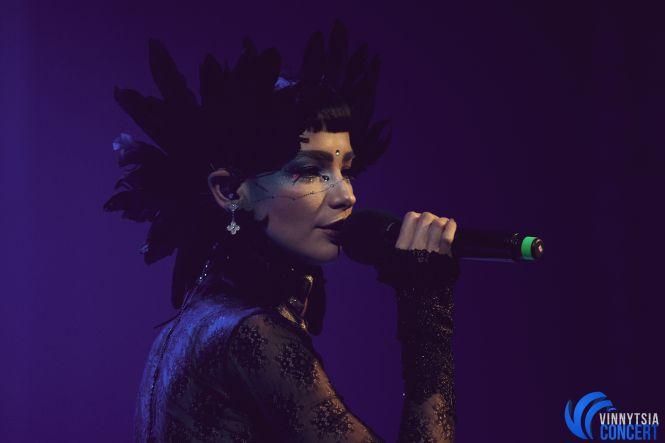 Новини Вінниці - фото з Рок-опера MOZART: враження вінничан і готовність француза Поля Манондіза підкорювати «Євробачення-2019» Рок-опера MOZART: враження вінничан і готовність француза Поля Манондіза підкорювати «Євробачення-2019», фото №2 на сайті 20minut.ua