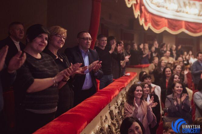 Новини Вінниці - фото з Рок-опера MOZART: враження вінничан і готовність француза Поля Манондіза підкорювати «Євробачення-2019» Рок-опера MOZART: враження вінничан і готовність француза Поля Манондіза підкорювати «Євробачення-2019», фото №17 на сайті 20minut.ua