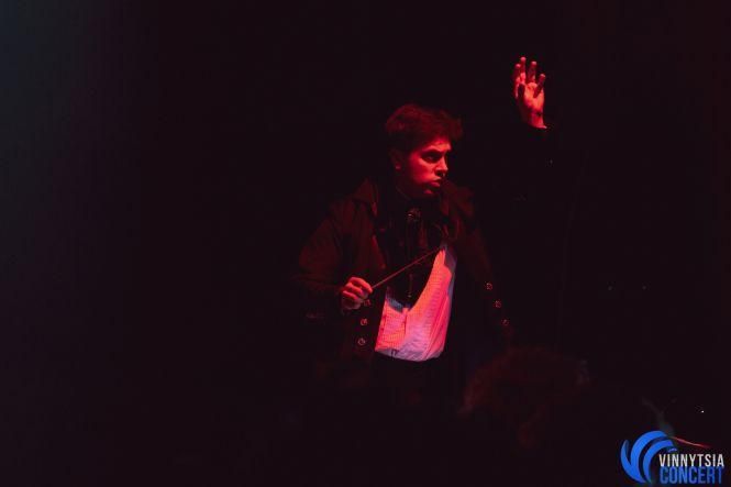 Новини Вінниці - фото з Рок-опера MOZART: враження вінничан і готовність француза Поля Манондіза підкорювати «Євробачення-2019» Рок-опера MOZART: враження вінничан і готовність француза Поля Манондіза підкорювати «Євробачення-2019», фото №22 на сайті 20minut.ua