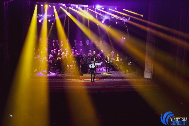 Новини Вінниці - фото з Рок-опера MOZART: враження вінничан і готовність француза Поля Манондіза підкорювати «Євробачення-2019» Рок-опера MOZART: враження вінничан і готовність француза Поля Манондіза підкорювати «Євробачення-2019», фото №1 на сайті 20minut.ua