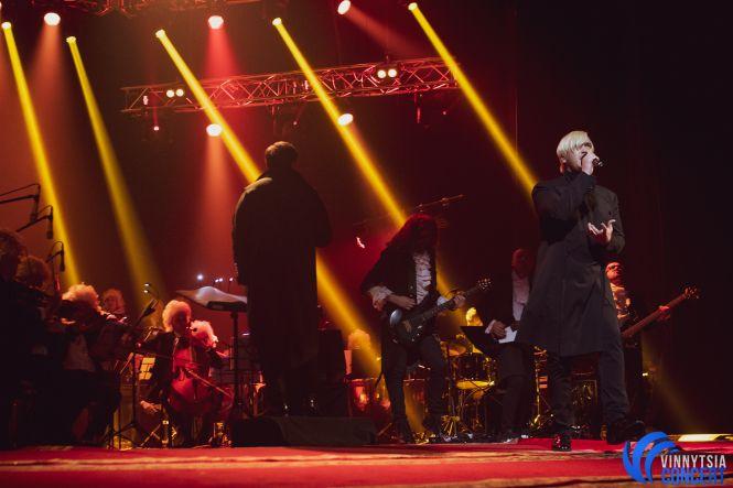 Новини Вінниці - фото з Рок-опера MOZART: враження вінничан і готовність француза Поля Манондіза підкорювати «Євробачення-2019» Рок-опера MOZART: враження вінничан і готовність француза Поля Манондіза підкорювати «Євробачення-2019», фото №5 на сайті 20minut.ua