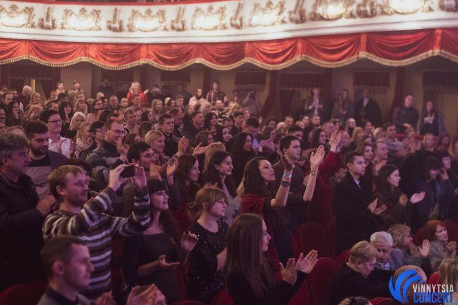 Новини Вінниці - фото з Рок-опера MOZART: враження вінничан і готовність француза Поля Манондіза підкорювати «Євробачення-2019» Рок-опера MOZART: враження вінничан і готовність француза Поля Манондіза підкорювати «Євробачення-2019», фото №26 на сайті 20minut.ua