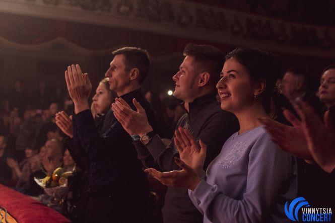 Новини Вінниці - фото з Рок-опера MOZART: враження вінничан і готовність француза Поля Манондіза підкорювати «Євробачення-2019» Рок-опера MOZART: враження вінничан і готовність француза Поля Манондіза підкорювати «Євробачення-2019», фото №29 на сайті 20minut.ua