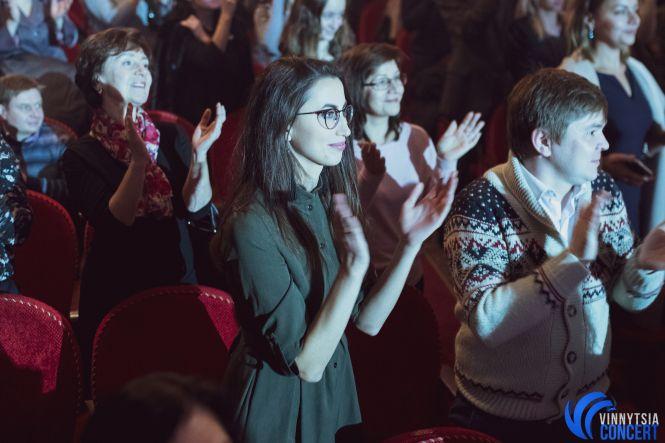 Новини Вінниці - фото з Рок-опера MOZART: враження вінничан і готовність француза Поля Манондіза підкорювати «Євробачення-2019» Рок-опера MOZART: враження вінничан і готовність француза Поля Манондіза підкорювати «Євробачення-2019», фото №27 на сайті 20minut.ua