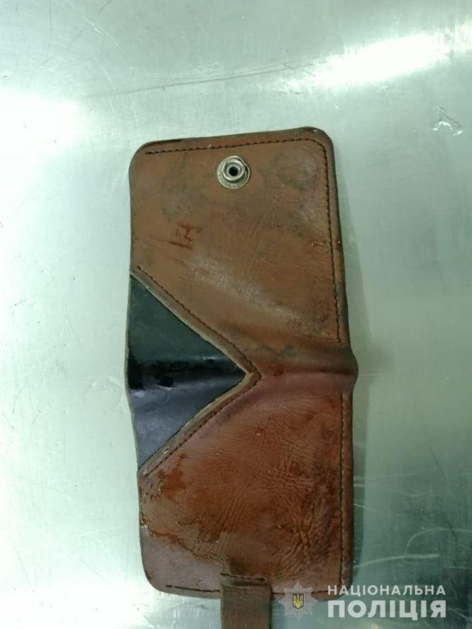 Новини Вінниці - фото з У Вінниці під потяг стрибнув молодик. Поліція просить упізнати загиблого (ФОТО) У Вінниці під потяг стрибнув молодик. Поліція просить упізнати загиблого (ФОТО), фото №5 на сайті 20minut.ua