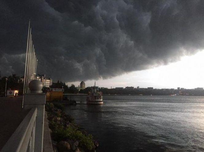 Новини Тернополя - фото з Згадуємо 2018-ий. "Кривавий місяць", веселка взимку, гігантські хмари. ТОП-5 природних явищ року Згадуємо 2018-ий. "Кривавий місяць", веселка взимку, гігантські хмари. ТОП-5 природних явищ року, фото №2 на сайті 20minut.ua