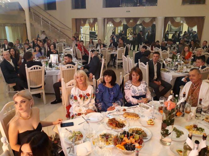 Новини Тернополя - фото з У Тернополі нагороджують найкращих. Триває "Народний бренд" (оновлюється) У Тернополі нагороджують найкращих. Триває "Народний бренд" (оновлюється), фото №4 на сайті 20minut.ua