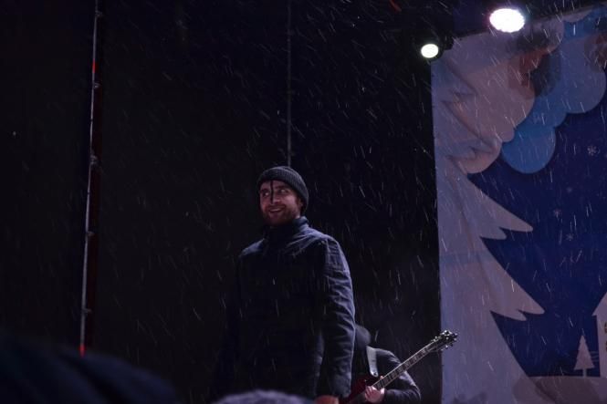 Відгорнули сніг і «вдарили роком». На Проскурівській виступив «Чумацький шлях», фото №9 на сайті vsim.ua