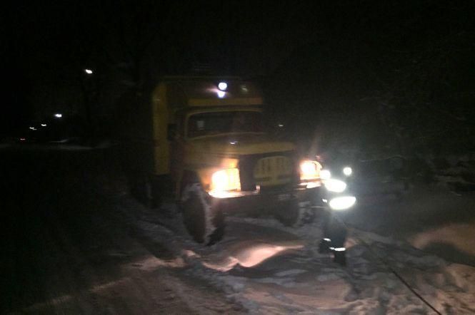 Новини Хмельницького - фото з В Хмельницькому районі в кювет знесло “Славуту”: в машині було двоє дітей В Хмельницькому районі в кювет знесло “Славуту”: в машині було двоє дітей, фото №2 на сайті vsim.ua