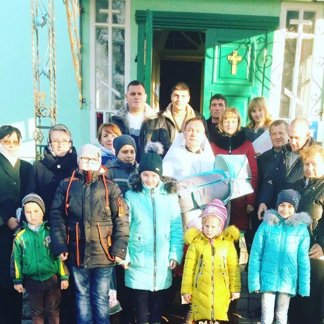 Новини Тернополя - фото з "Любіть людей і сипте цукор до кави": отець Олексій Філюк про церкву, кухню і прийомного сина "Любіть людей і сипте цукор до кави": отець Олексій Філюк про церкву, кухню і прийомного сина, фото №1 на сайті 20minut.ua