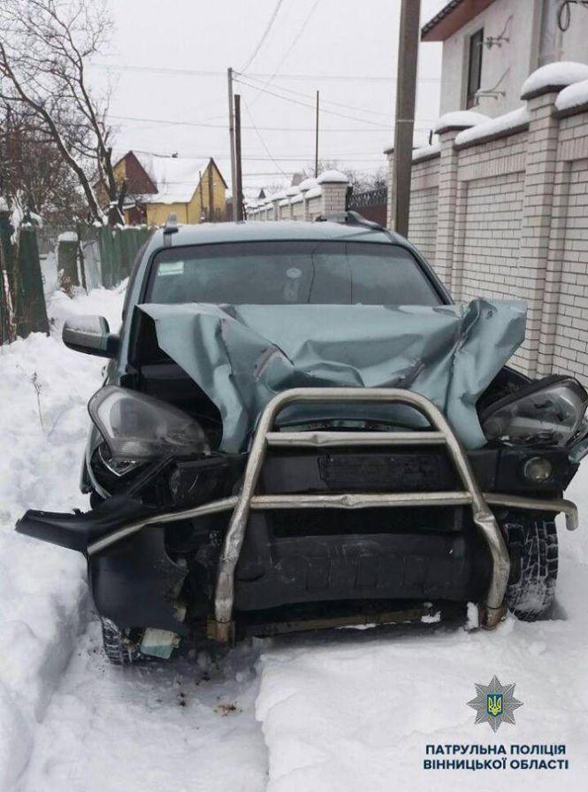 На Маяковського п'яний на Hyundai протаранив автобус, фото №2 на сайті 20minut.ua