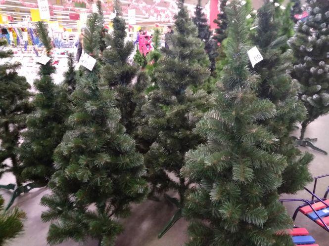 Новини Хмельницького - фото з Скільки коштують штучні ялинки у Хмельницькому Скільки коштують штучні ялинки у Хмельницькому, фото №1 на сайті vsim.ua