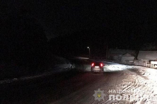 Новини Тернополя - фото з Поліція з'ясовує, чому на Теребовлянщині перекинулася вантажівка Поліція з'ясовує, чому на Теребовлянщині перекинулася вантажівка, фото №1 на сайті 20minut.ua