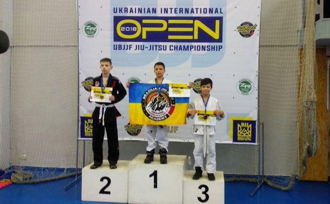 Новини Хмельницького - фото з Одразу 6 нагород здобули хмельничани на чемпіонаті України з бразильського джиу-джитсу Одразу 6 нагород здобули хмельничани на чемпіонаті України з бразильського джиу-джитсу, фото №1 на сайті vsim.ua