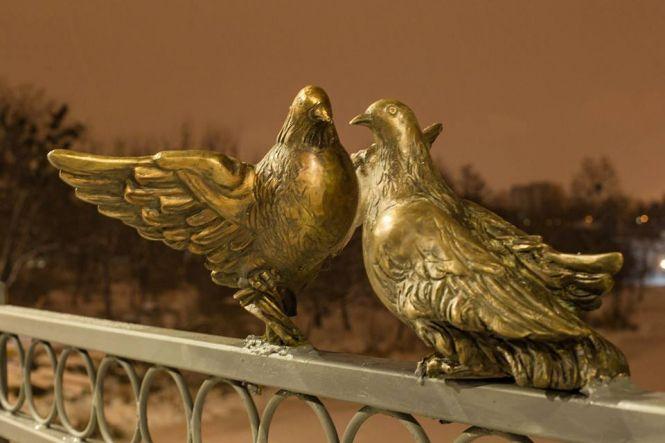 Новини Вінниці - фото з На Київському мосту «оселилися» бронзові коти, голуби та качки На Київському мосту «оселилися» бронзові коти, голуби та качки, фото №2 на сайті 20minut.ua