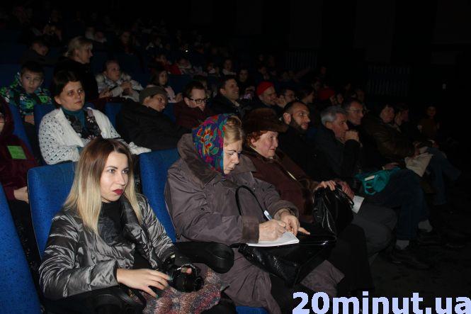 Новини Тернополя - фото з Тернопіль накрила “Кінохвиля”: місто на чотири дні стало кінематографічною столицею Тернопіль накрила “Кінохвиля”: місто на чотири дні стало кінематографічною столицею, фото №5 на сайті 20minut.ua