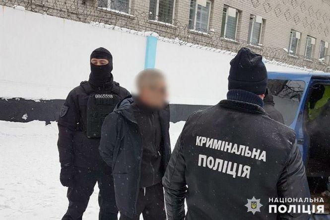 Новини Хмельницького - фото з Із Шепетівки до Грузії: кримінального авторитета “Арчі” видворили з України Із Шепетівки до Грузії: кримінального авторитета “Арчі” видворили з України, фото №1 на сайті vsim.ua