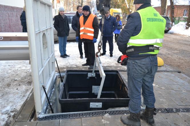 У Хмельницькому показали новий підземний контейнер для сміття, фото №10 на сайті vsim.ua