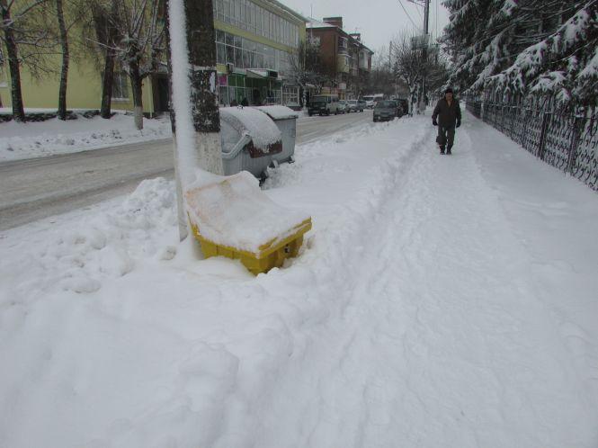 Новини Козятина - фото з Дороги не посипають Дороги не посипають, фото №2 на сайті 20minut.ua