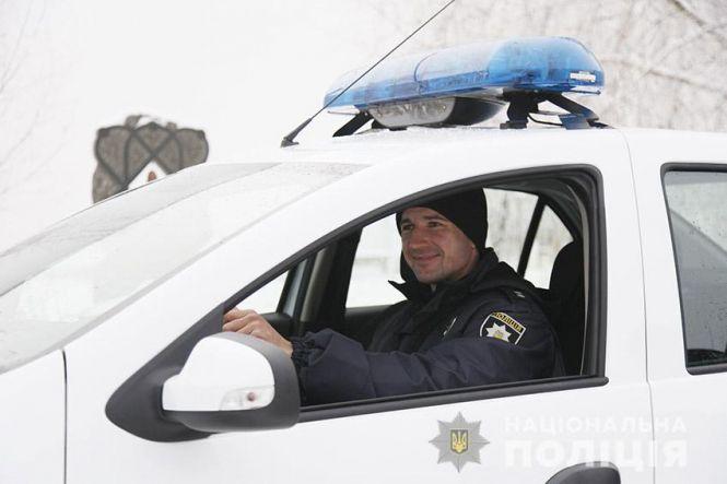 Нові службові "Renault Logan" отримали дільничі офіцери Хмельниччини, фото №1 на сайті vsim.ua