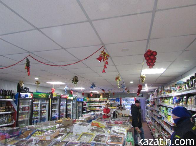 Новини Козятина - фото з Де краще новорічне оформлення торговельних точок? Де краще новорічне оформлення торговельних точок?, фото №2 на сайті 20minut.ua