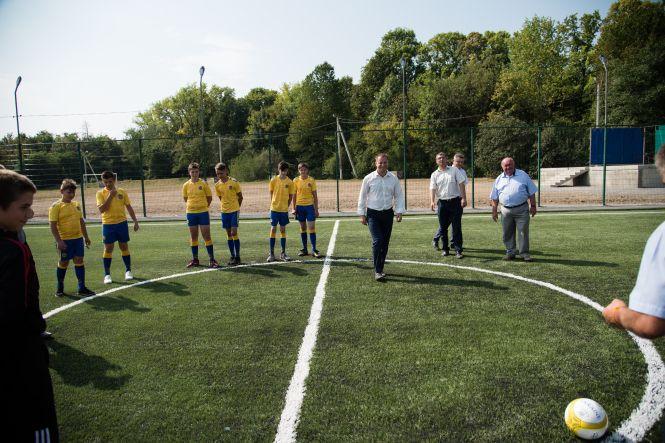 Новини Тернополя - фото з Степан Барна: Ходжу без охорони і це вважаю найбільшим своїм здобутком (прес-служба) Степан Барна: Ходжу без охорони і це вважаю найбільшим своїм здобутком (прес-служба), фото №3 на сайті 20minut.ua