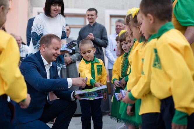 Новини Тернополя - фото з Степан Барна: Ходжу без охорони і це вважаю найбільшим своїм здобутком (прес-служба) Степан Барна: Ходжу без охорони і це вважаю найбільшим своїм здобутком (прес-служба), фото №2 на сайті 20minut.ua